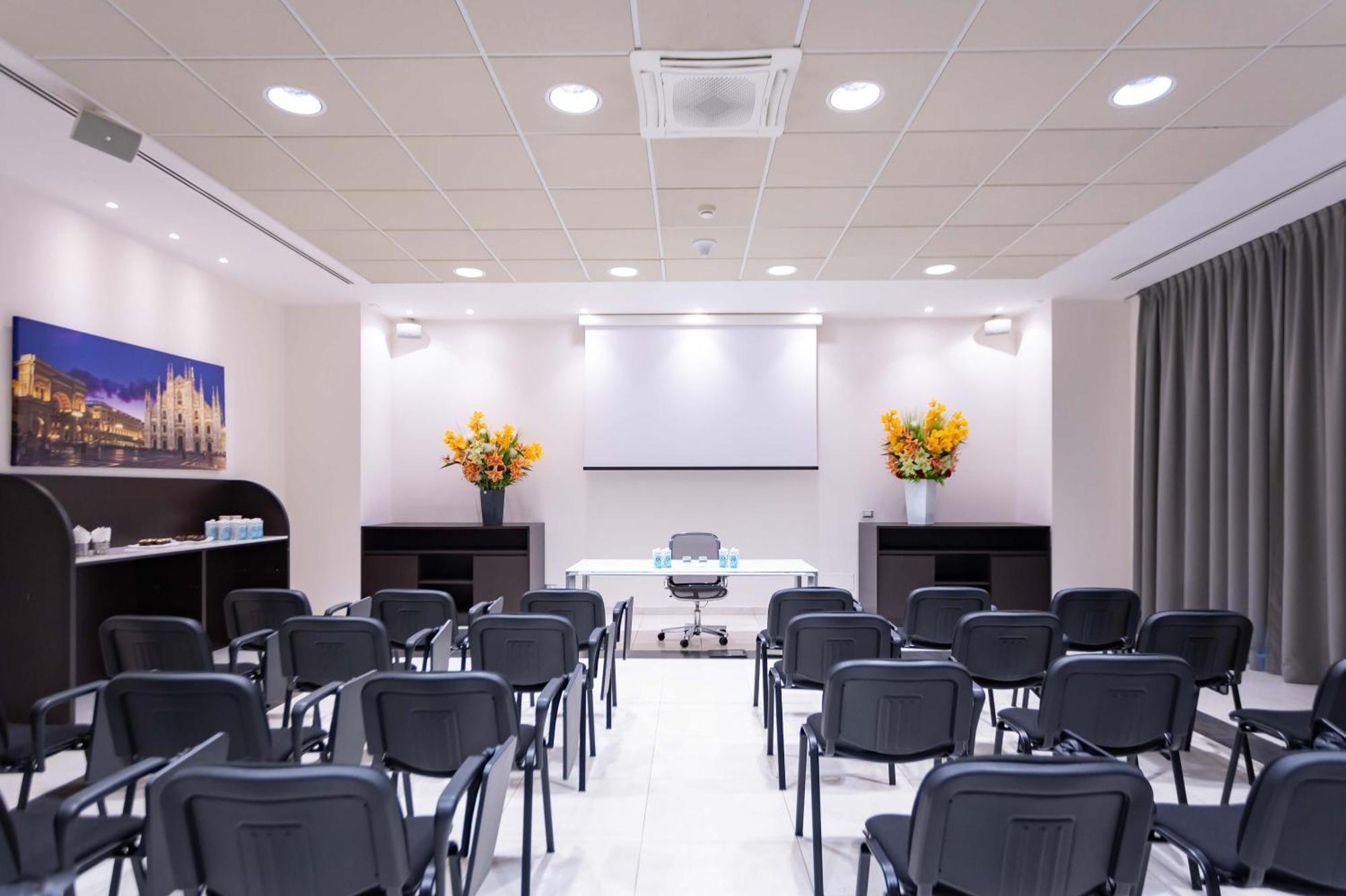 Отель Ibis Styles Milano Est Сеттала Экстерьер фото