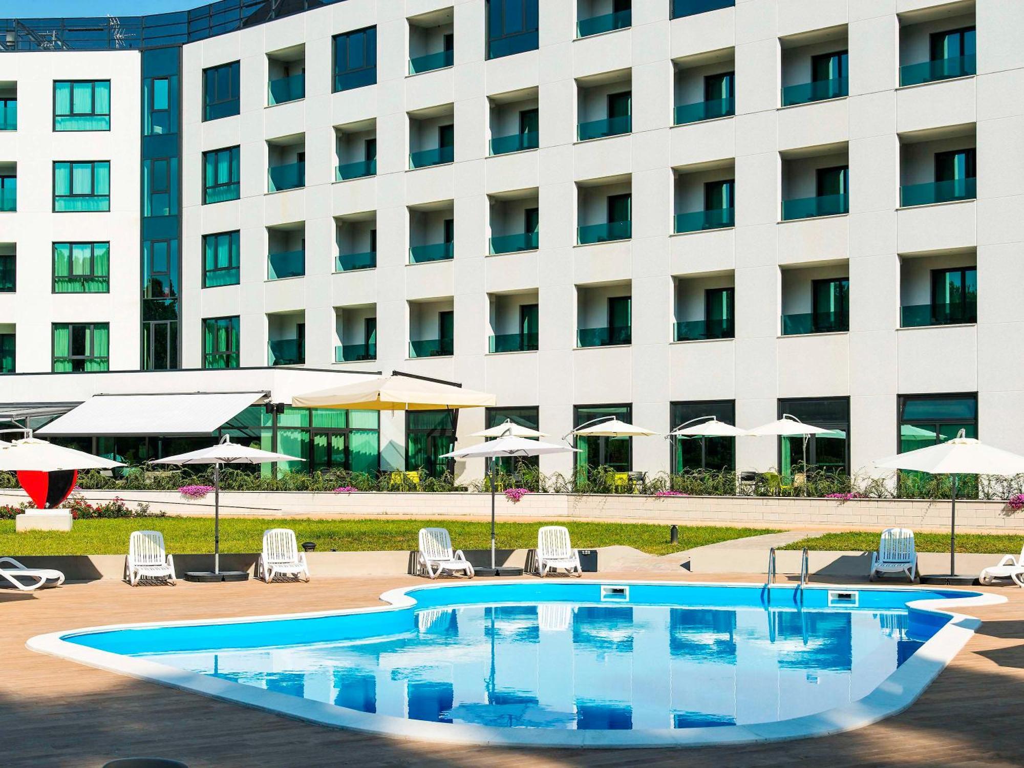 Отель Ibis Styles Milano Est Сеттала Экстерьер фото