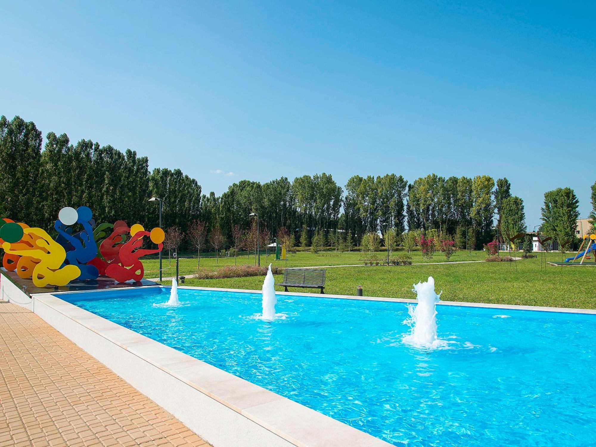 Отель Ibis Styles Milano Est Сеттала Экстерьер фото